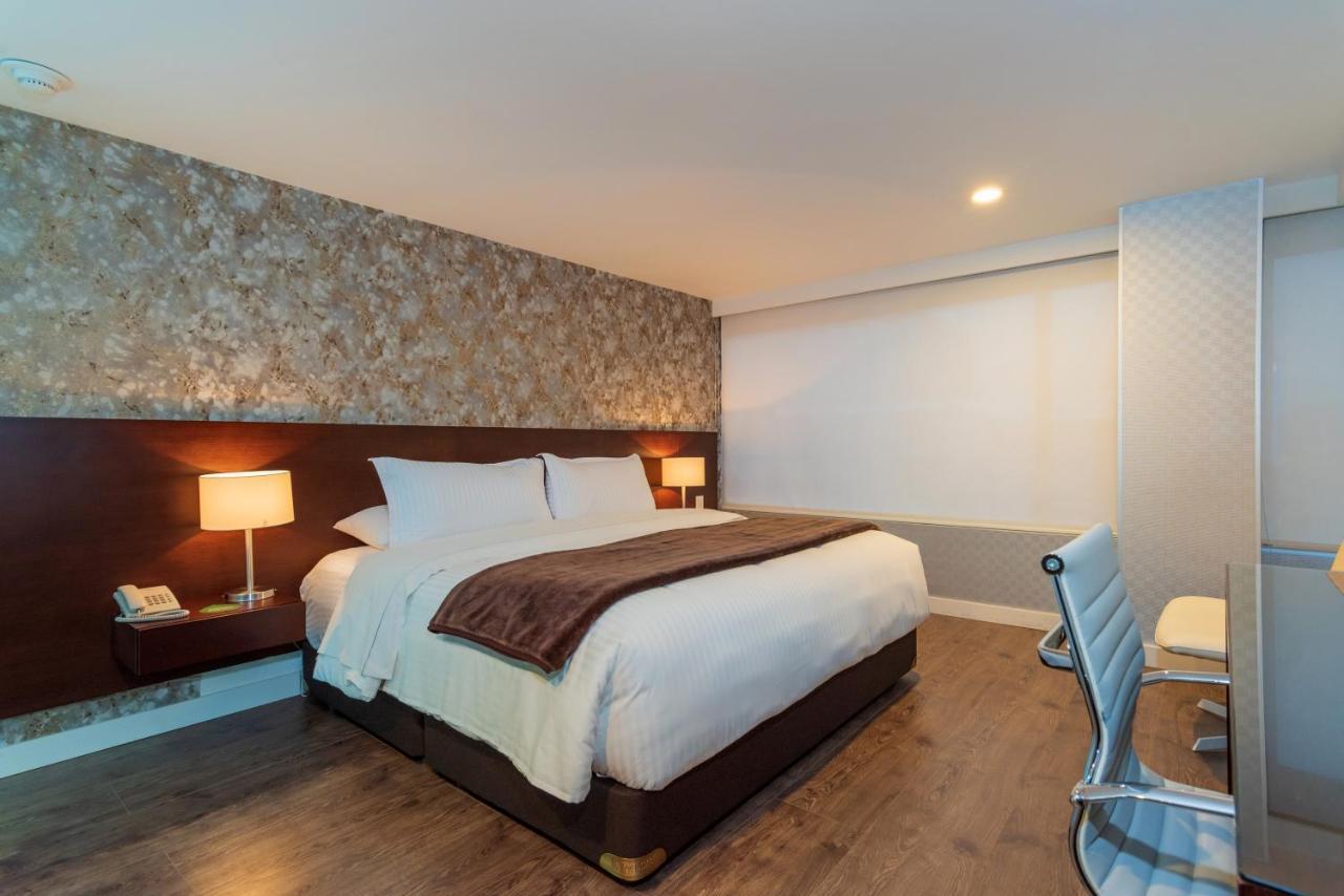 Hotel Santa Barbara Boutique โบโกตา ภายนอก รูปภาพ